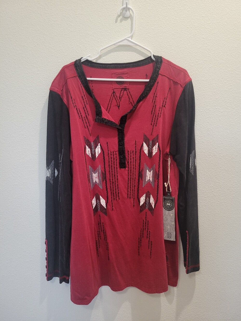 New Double D Ranch Black/Red Tunic with SlouthwestvEmbroidery 1X
